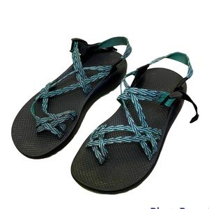 Chaco’s Z-Strap Chaco ZX2 Classic Dagger Sandals with Toe Strap Size 10